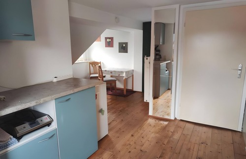 Bad Windsheim Apartment | Apartment 'Fewo Aisch' with Wi-Fi