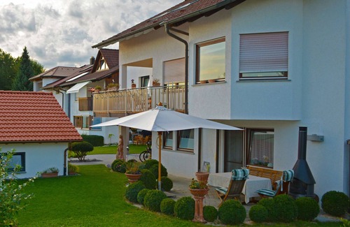 Salem Apartment | Apartment 'Fewo Wegen' with Mountain View, Private Terrace and Wi-Fi