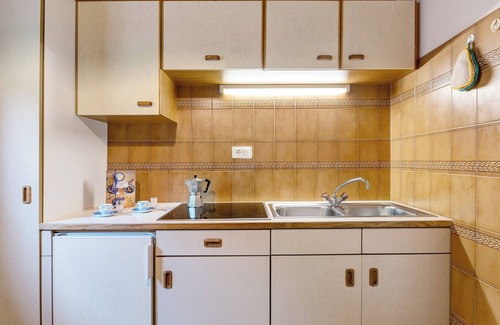 Velturno Apartment | Apartment 'Flieder' with Shared Terrace, Balcony and Wi-Fi
