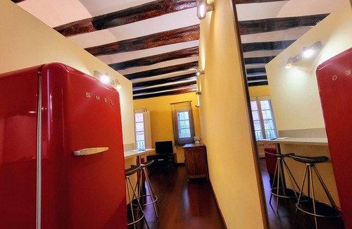 Gothic Quarter Apartment | Apartment for 2 people close to La Rambla and Plaza Catalunya