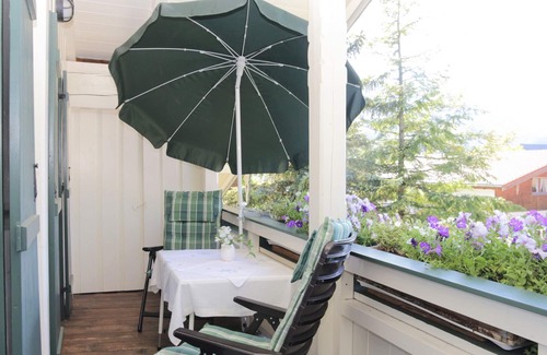 Kreuzfeld Apartment | Apartment for 2 persons with balcony, 70m², kitchen, living room, bedroom