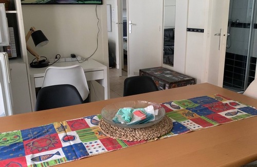 Klemskerke Apartment | Apartment for 4-6 in vacation park with sports playgrounds, close to the beach, pets OK