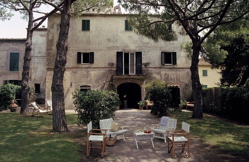 Orbetello Apartment | Apartment for 4 people in a farmhouse 200 m from the sea near Giannella-Albinia