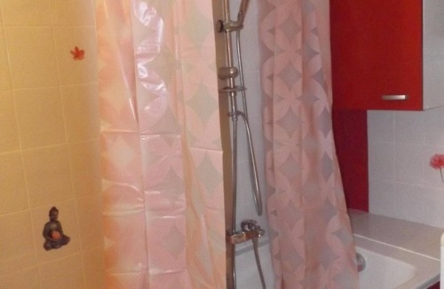 Vergeze Apartment | Apartment for 4 people in Vergèze