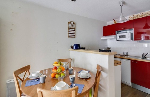 Sers Apartment | Apartment for 6 with parking and WiFi in Barèges