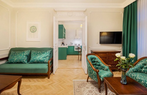 Vinohrady Apartment | Apartment for up to 6 people near Wenceslas square