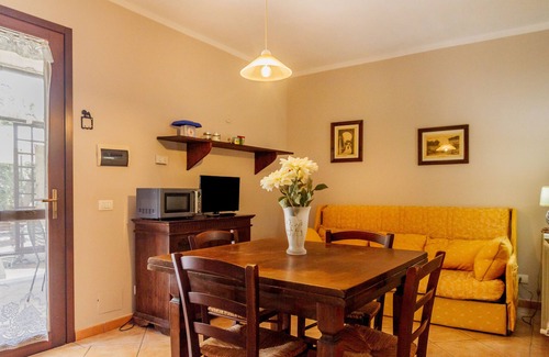 Grosseto Apartment | Apartment 'Forasacco Dei Campi' with Private Terrace, Wi-Fi and Air Conditioning