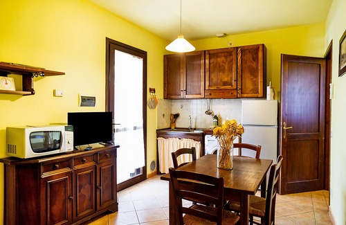 Grosseto Apartment | Apartment 'Forasacco Pendolino' with Private Terrace, Wi-Fi and Air Conditioning