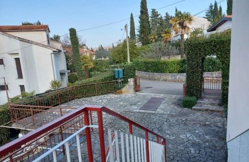 Zidarici Apartment | Apartment Fortuna in Malinska- 100m from the beach