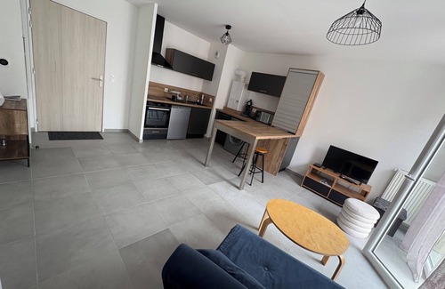 Cherbourg-en-Cotentin Apartment | Apartment in quiet residence