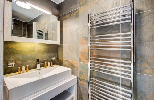 Courchevel Villa | Apartment Ventina - Four Bedroom Villa, Sleeps 8
