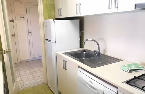 El Francas Apartment | Apartment 'Francás' with Shared Pool, Private Terrace and Wi-Fi