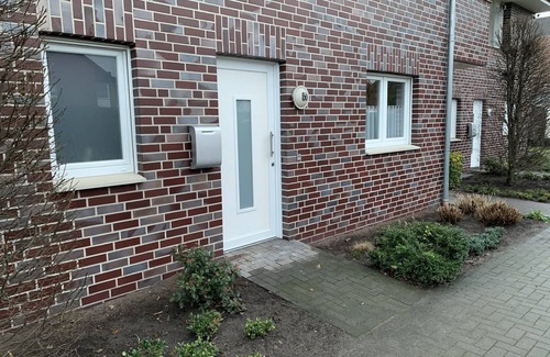 Alstatte Apartment | Apartment 'Franke' with Private Terrace and Wi-Fi