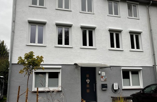 Melsungen Apartment | Apartment 'Fuldaufer' with Private Garden and Wi-Fi