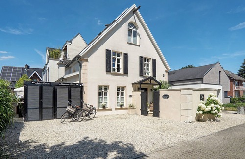 Neuenkirchen Apartment | Apartment 'Gästewohnung Am See - Suite Maritim' with Private Terrace, Private Garden and Wi-Fi