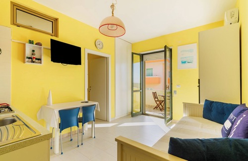 Gallipoli Apartment | Apartment 'Gallipoli Vista Mare' with Sea View, Wi-Fi and Air Conditioning