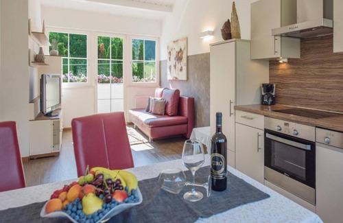 Bressanone Apartment | Apartment 'Gartenhof 2 Amadeus' with Mountain View, Shared Terrace and Wi-Fi