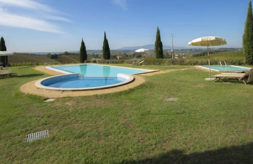 Stabbia Apartment | Apartment Geranio in Cerreto Guidi - 4 persons, 2 bedrooms