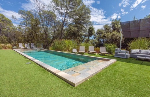 Trans-en-Provence Apartment | Apartment 'Grand Studio Valeriane' with Private Terrace, Wi-Fi and Air Conditioning