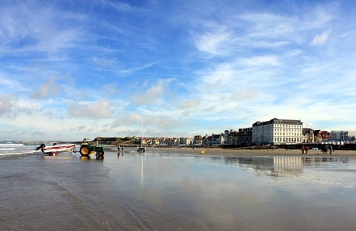 Wimereux Apartment | Apartment Grand Hotel Vue Front de Mer in Wimereux