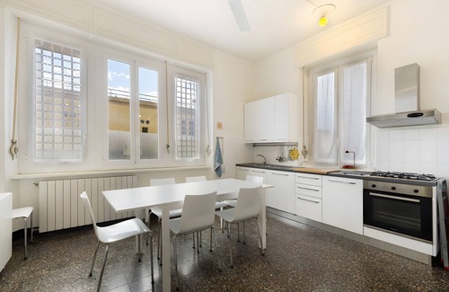 Finale Pia Apartment | Apartment 'Grande Appartamento Fronte Mare'