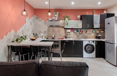 Empoli Apartment | Apartment 'Green House Da Fernanda' with Private Garden, Wi-Fi and Air Conditioning