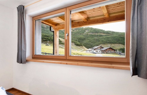 Sarentino Apartment | Apartment 'Ground Floor' with Mountain View, Shared Terrace and Wi-Fi