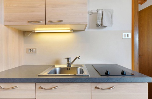 Berg/Monte Apartment | Apartment 'Harmony Apt 2' with Mountain View, Shared Garden and Wi-Fi