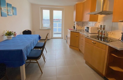 Mittelstadt Apartment | Apartment "Haus am Theater 2" with Balcony & Wi-Fi