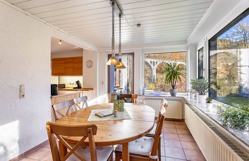 Ortsmitte Apartment | Apartment 'Haus Sonneck - Fewo 5' with Mountain View, Private Terrace and Wi-Fi