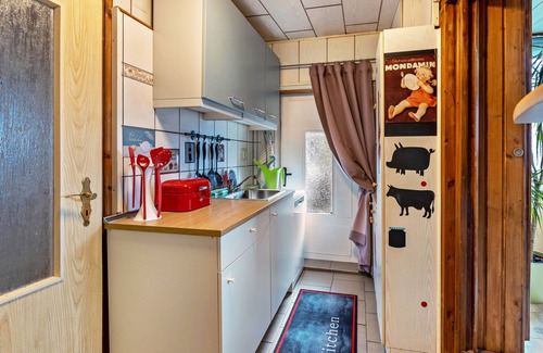 Stapelburg Apartment | Apartment 'Haus Luise' with Mountain View, Private Terrace and Wi-Fi