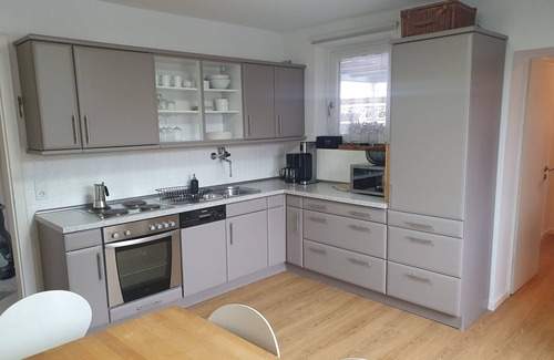 Sinzing Apartment | Apartment 'Haus Rosenbusch' with Private Terrace, Shared Garden and Wi-Fi