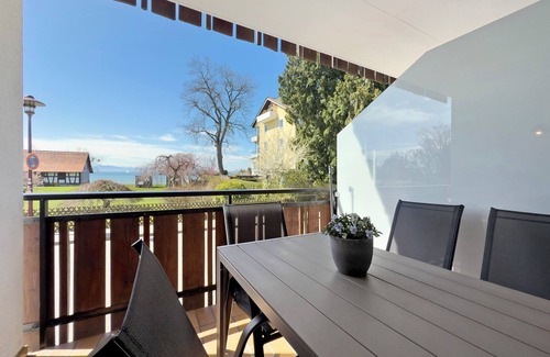 Langenargen Apartment | Apartment “Heinemann - Eg1” Directly on Lake Constance with Lake View