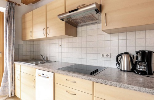 Nova Levante Apartment | Apartment 'Heinzenhof 3' with Mountain View, Shared Garden and Wi-Fi