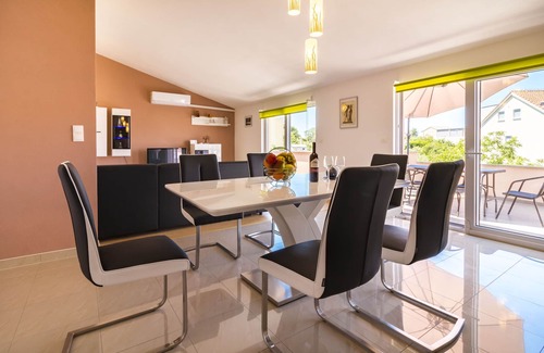 Solin Apartment | Apartment Hilda (95941-A1) - Solin