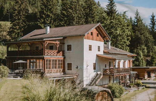 Tesimo Apartment | Apartment 'Hof Neuhaus Platzerer Jöchl' with Mountain View, Garden & Wi-Fi