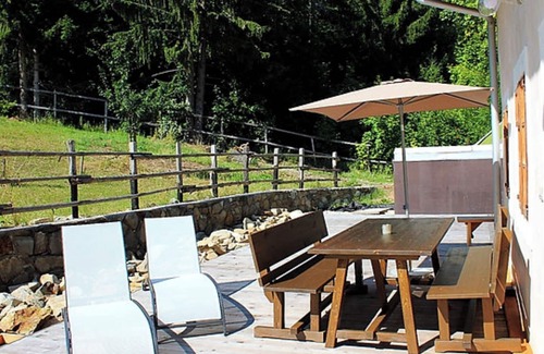 Tesimo Apartment | Apartment 'Hof Neuhaus Platzerer Jöchl' with Mountain View, Garden & Wi-Fi