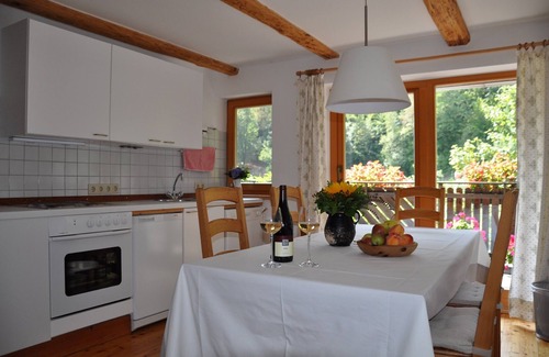 Leutschach Apartment | Apartment 'Hohenegg' romantic and cozy