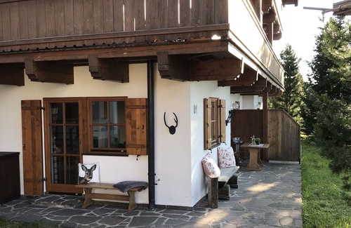 Hochkrimml Apartment | Apartment 'Höhenrausch' at 1,700 meters above sea level, 150 meters to the lift, underground parking space