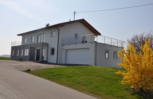 Bad Waldsee Apartment | Apartment house Bad Waldsee, Apartment II
