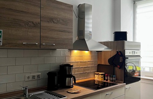 Altendorf Apartment | Apartment house in Essen over 2 levels & garden