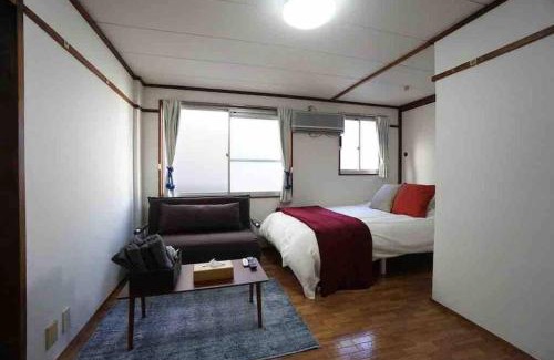 Nanbasennichimae Apartment | Apartment House Kawara 401