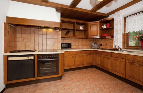Pettneu am Arlberg Apartment | Apartment in Pettneu near St. Anton Ski Slopes