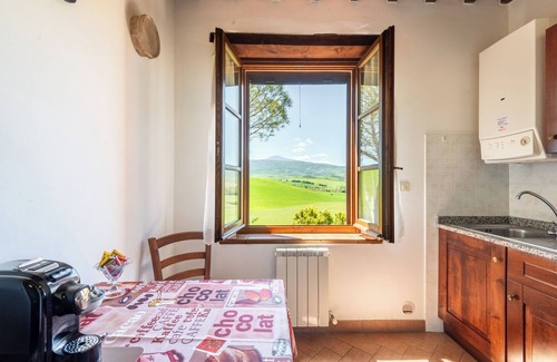 Gallina Apartment | Apartment 'Il Giogo' with Shared Pool, Wi-Fi and Air Conditioning