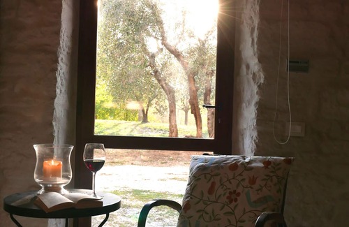 Colle di Val d'Elsa Villa | Apartment in villa with WIFI, pool, TV, patio, panoramic view, parking, close to San Gimignano