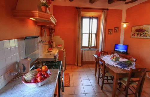Montalto di Castro Other | Apartment in Montalto near Lake and Pool