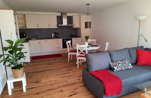 Albstadt Apartment | Apartment 'Im Eyachtal' with Private Terrace, Private Garden and Wi-Fi