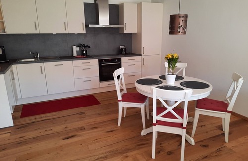 Albstadt Apartment | Apartment 'Im Eyachtal' with Private Terrace, Private Garden and Wi-Fi