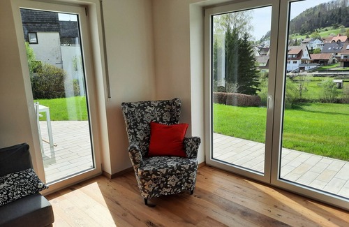 Albstadt Apartment | Apartment 'Im Eyachtal' with Private Terrace, Private Garden and Wi-Fi