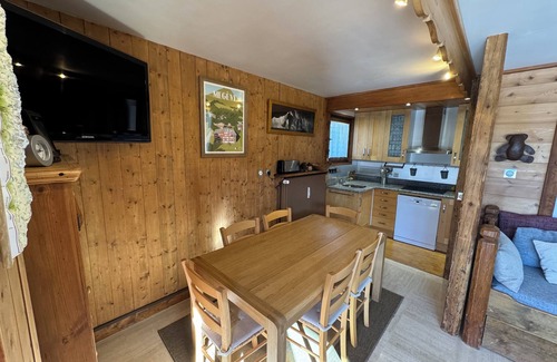 Le Planellet Apartment | Apartment in a chalet on the Mont d'Arbois - Lots of Charm